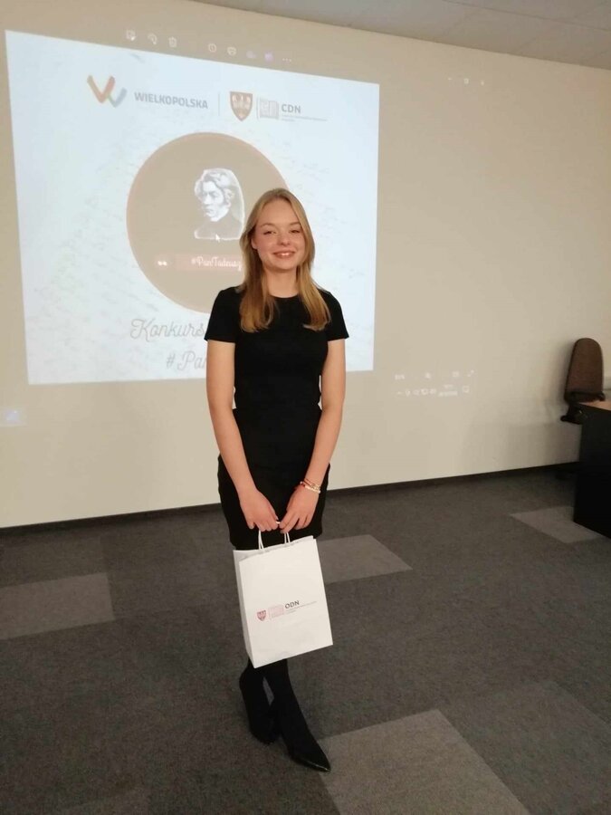 Zuzanna Skrzypczak Laureatką Półfinału Konkursu Recytatorskiego „ Pan Tadeusz”