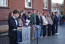 Przekazanie władzy nowo wybranej Radzie Samorządu Uczniowskiego