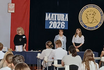Maturzyści 2026 na chwilę przed egzaminem.